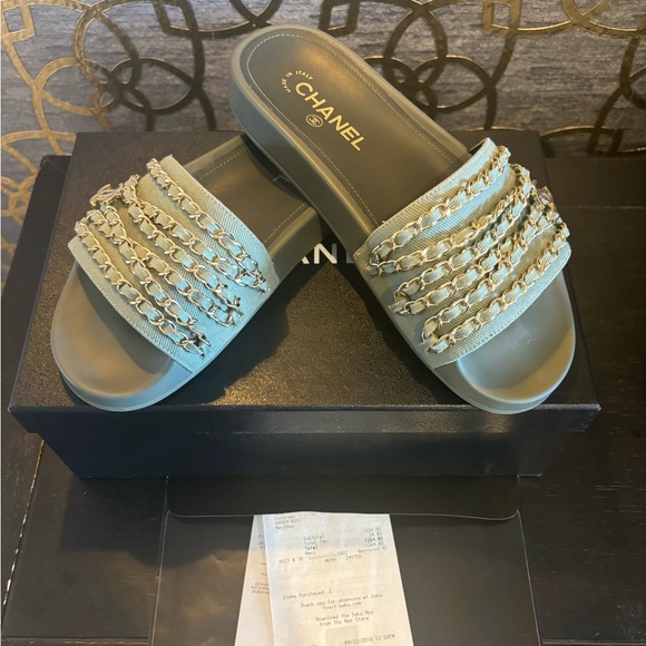 Authentic Chanel chain pool slide sandals - Picture 5 of 6